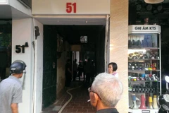 Cháy nhà trên phố Hàng Bài, ngay giữa trung tâm Hà Nội