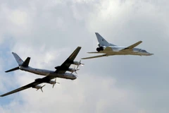 Nga lần đầu tung "hàng khủng" TU-95 dội bom mục tiêu IS ở Syria