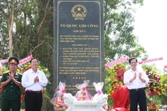 Thủ tướng dự lễ dựng Bia Di tích Sở Chỉ huy Rạch Giá nhân 27/7