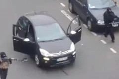 Sát thủ bắn chết 12 người ở Paris để "trả thù cho nhà tiên tri"