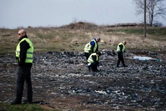 Tìm thấy thêm nhiều mảnh thi thể nạn nhân vụ rơi máy bay MH17