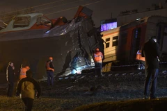 Video hiện trường vụ tàu hỏa đâm tàu điện ngầm tại Moskva