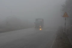 Sơn La: Xuất hiện sương mù dày đặc gây ảnh hưởng giao thông