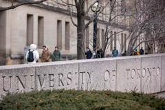 Đại học Toronto sẵn sàng đặt phòng khách sạn và đồ dùng phục vụ việc cách ly cho sinh viên quốc tế đến nhập học. (Nguồn: utoronto.ca)