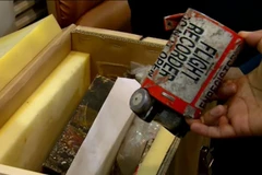 Hộp đen của chiếc máy bay chở khách Hãng hàng không quốc tế Ukraine bị rơi gần Tehran ngày 8/1/2020. (Ảnh: AFP/TTXVN)