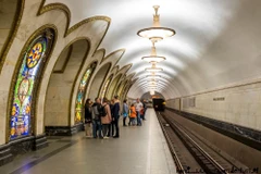Bên trong ga tàu điện ngầm ở Moskva. (Nguồn: mywanderlust.pl)