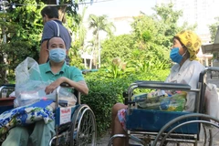 [Photo] Thành phố Hồ Chí Minh: Phiên chợ 0 đồng làm ấm lòng bệnh nhân 