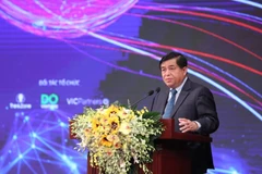 Bộ trưởng Bộ Kế hoạch và Đầu tư Nguyễn Chí Dũng phát biểu tại diễn đàn. (Ảnh: Danh Lam/TTXVN)