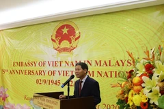 Đại sứ Việt Nam tại Malaysia Lê Quý Quỳnh phát biểu tại lễ kỷ niệm 75 năm Quốc khánh. (Ảnh: Nguyễn Hà Ngọc/TTXVN)