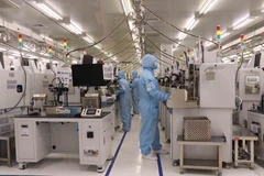 Công nhân sản xuất tại Công ty TNHH ITM Việt Nam, khu công nghiệp VSIP, thị xã Từ Sơn, tỉnh Bắc Ninh. (Ảnh: Thái Hùng/TTXVN)