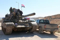 Binh sỹ Syria được triển khai tại thị trấn al-Eis, ngoại ô phía nam tỉnh Aleppo, ngày 9/2/2020. (Ảnh: THX/TTXVN)