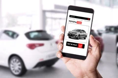 Nhiều khách hàng thành công mua xe trực tuyến