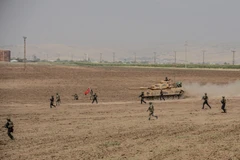 Binh sỹ Thổ Nhĩ Kỳ tham gia một cuộc tập trận gần cửa khẩu Habur, giáp giới với Iraq. (Ảnh: AFP/TTXVN)