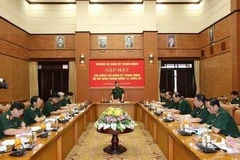 Gặp mặt các đại biểu quân đội dự Hội nghị lần thứ 12 Ban Chấp hành Trung ương khóa XII. (Ảnh: TTXVN phát)