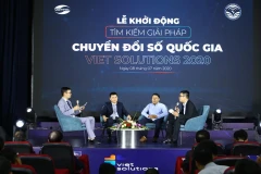 Toạ đàm với chủ đề “Cộng hưởng”. (Ảnh: Minh Quyết/TTXVN)