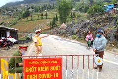 [Photo] Hà Giang: Phong tỏa thị trấn Đồng Văn để chống dịch COVID-19