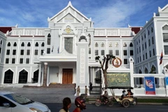 Trụ sở mới của Đảng Nhân dân Campuchia (CPP) cầm quyền tại quận Chamkarmon, thủ đô Phnom Penh. (Ảnh: Nguyễn Vũ Hùng/TTXVN)