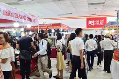 Tuần hàng Việt thành phố Hà Nội và Phiên chợ tuần nông sản an toàn thực phẩm năm 2020 kéo dài đến hết ngày 21/6. (Ảnh: Đức Duy/Vietnam+)