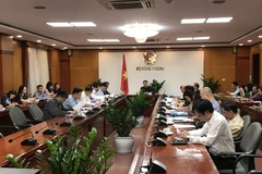 Bộ trưởng Trần Tuấn Anh chủ trì họp bàn các giải pháp ứng phó với dịch SARS-CoV-2 . (Ảnh: Vietnam+)