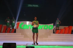 Giới thiệu sản phẩm của Kangaroo với các nhà bán lẻ Indonesia. (Ảnh: Đỗ Quyên/Vietnam+)