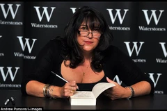 El James trở thành tác giả giàu thứ 4 thế giới nhờ "50 sắc thái"