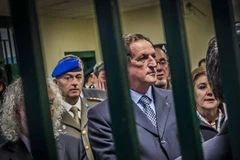 Phó chủ tịch vùng Lombardy Mario Mantovani bị cảnh sát tài chính bắt tại Milan. (Nguồn: Fotogramma Bergamo)