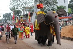 [Photo] Phú Thọ: Tưng bừng lễ rước voi truyền thống xã Đào Xá