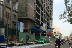 [Video] Làm rõ trách nhiệm trong cấp phép tòa nhà 8B Lê Trực