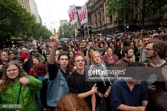 Người dân Séc biểu tình phản đối đoàn xe quân sự Mỹ