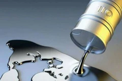 Giá dầu trên thị trường thế giới lại tiếp tục giảm mạnh 