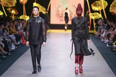 Bộ sưu tập "Lúa" của nhà thiết kế Công Trí giới thiệu tại Tuần lễ Thời trang quốc tế Xuân Hè 2016 vừa qua. (Ảnh: BTC)