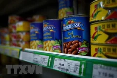 Sản phẩm đồ hộp nhập khẩu từ Mỹ được bày bán tại siêu thị ở Bắc Kinh, Trung Quốc ngày 6/7/2018. (Ảnh: AFP/TTXVN)