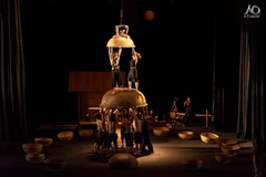 Hình ảnh vở diễn À Ố Làng Phố trình diễn tại Nhà hát Opera House. (Nguồn: Luna Production)