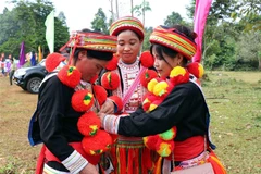 Trang phục của người Dao Đỏ tỉnh Tuyên Quang. (Ảnh: Quang Đán/TTXVN)