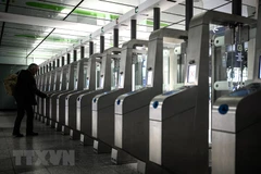 Nhà ga tàu hỏa Saint-Lazare ở Paris, Pháp, ngày 3/12/2019 gần như trống trơn. (Ảnh: AFP/TTXVN)