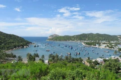 Phong cảnh vịnh Vĩnh Hy, Ninh Thuận. (Ảnh: Nguyễn Thành/TTXVN) 