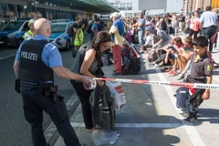 Cảnh sát Đức được tăng cường tại sân bay Frankfurt ngày 31/8. (Nguồn: EPA/TTXVN)