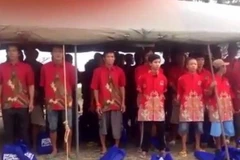 Indonesia tổ chức lễ trao trả ngư dân Việt Nam trên biển.