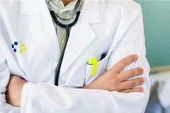 Hàng nghìn bác sĩ thực tập tại Anh đình công vì vấn đề tiền lương