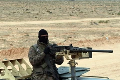 Hành khách bị mắc kẹt tại sân bay ở Brussels sau các vụ nổ. (Nguồn: THX/TTXVN) 