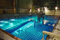 Iran đang tiến hành các cuộc đàm phán bán nước nặng cho Nga