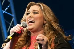 Leanne Mitchell - quán quân The Voice Anh Quốc mùa đầu tiên. (Ảnh: BTC)