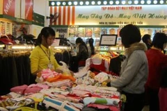 Công việc làm thêm Tết của sinh viên chủ yếu là những công việc thời vụ. (Nguồn: Internet)