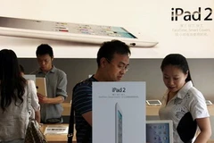 Nhu cầu tiêu dùng đối với sản phẩm iPad 2 vẫn rất lớn. (Nguồn: Reuters)