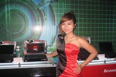 Sản phẩm mới của Lenovo. (Ảnh: Hà Huy Hiệp/Vietnam+)