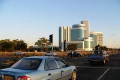 Một đường phố ở thủ đô Gaborone, Botswana. (Nguồn: Wikipedia)