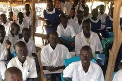 Một lớp học phổ cập giáo dục ở Sudan. (Nguồn: AP)