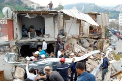 Giải tỏa nhà ổ chuột tại quận Oued Koriche của thủ đô Algers. (Nguồn: Internet)