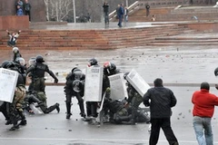 Cuộc bạo động lật đổ Tổng thống Kurmanbek Bakiyev hồi tháng 4/2010. (Nguồn: Getty Images)