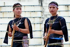 Những nét độc đáo trong trang phục người Bahnar